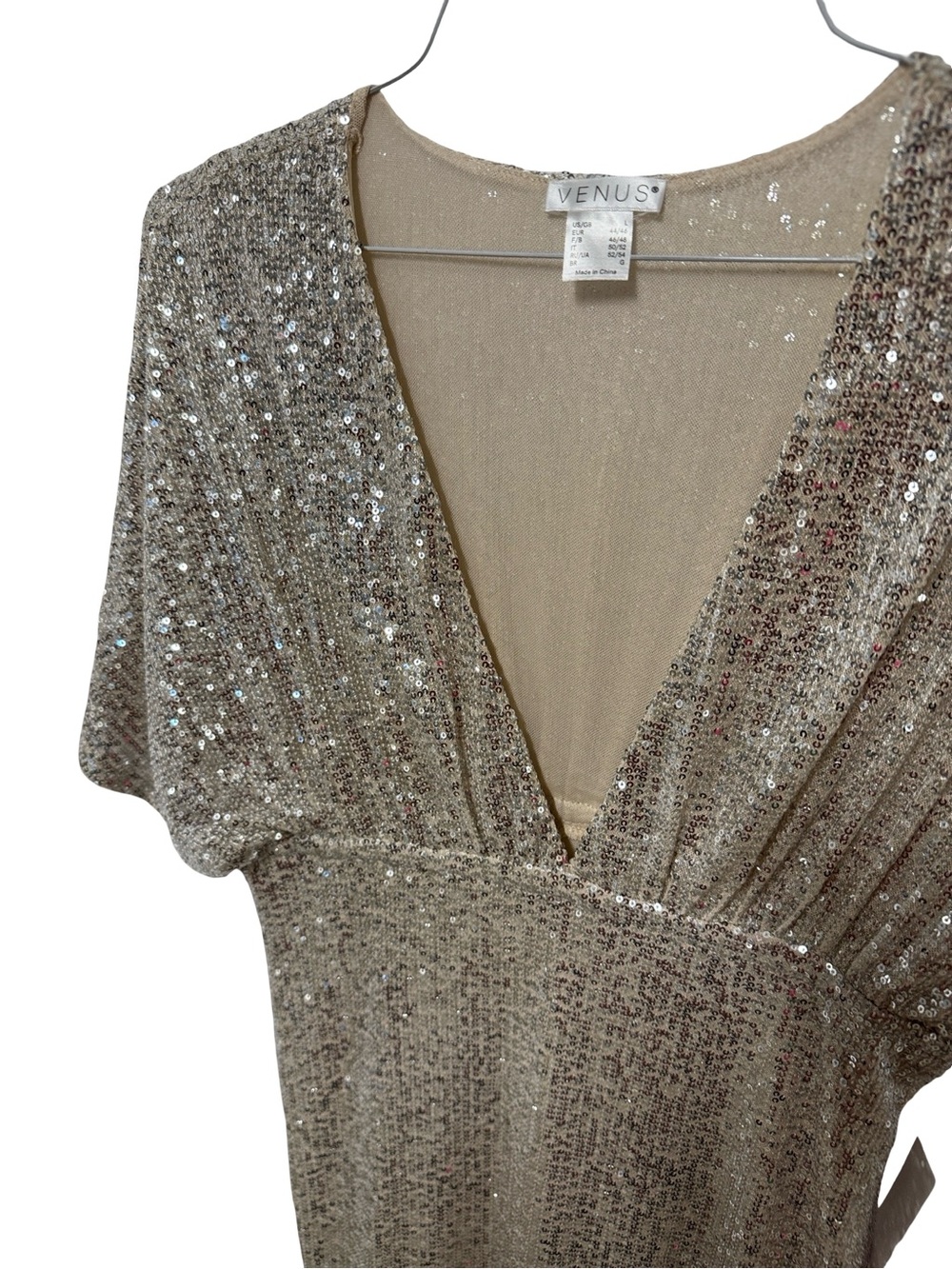 VENUS Sequin Short Sleeve Deep V Cocktail Dress in Champagne - Picture 3 of 5